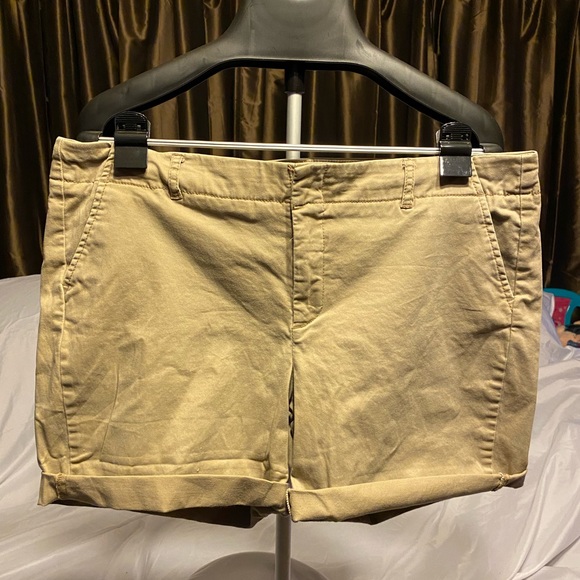 Ashley Judd Pants - EUC Ashley Judd shorts. Size 16.